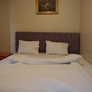 Camera con letto queen size